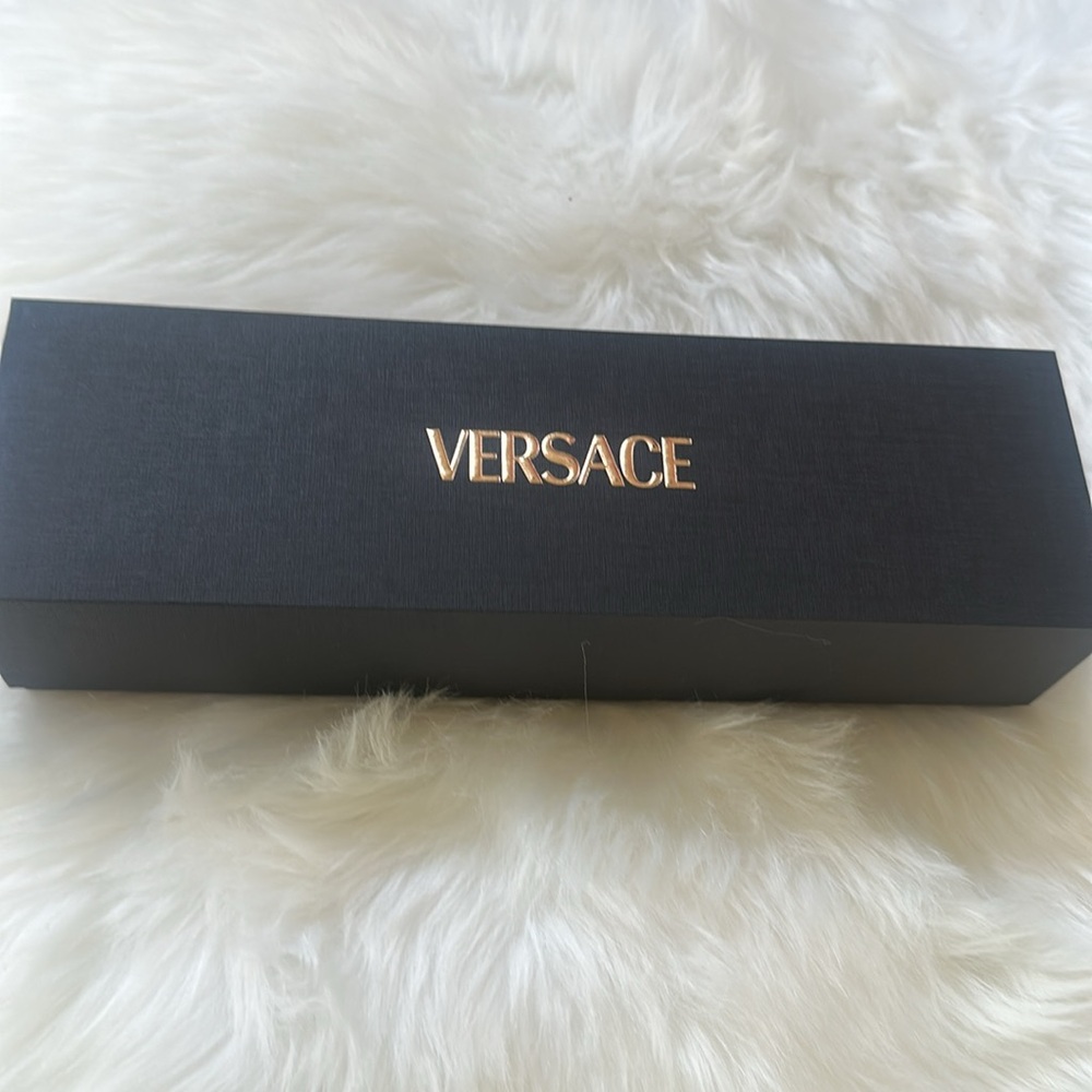 Versace bracelet - Picture 7 of 7
